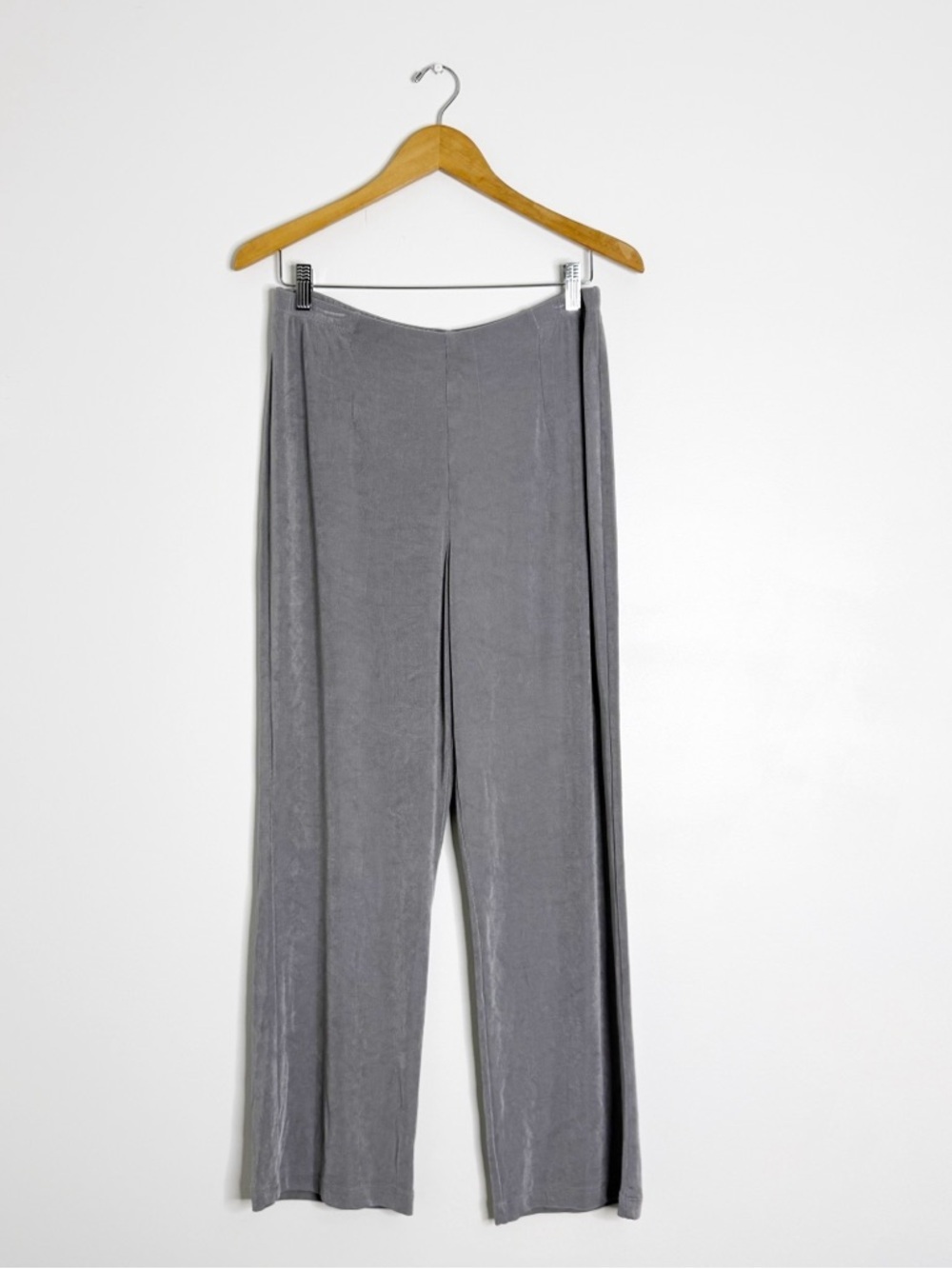 Chico’s Travelers 2 Pants Gray Wide Leg Pull On Size US 12 Stretch